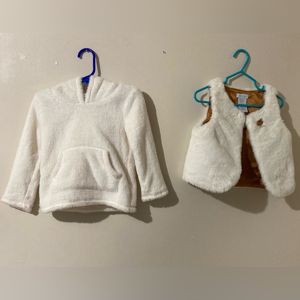 Tahari Vest and Carter’s‎ Hooded Sweater Girls Size 2T White Faux Fur Silky Gold